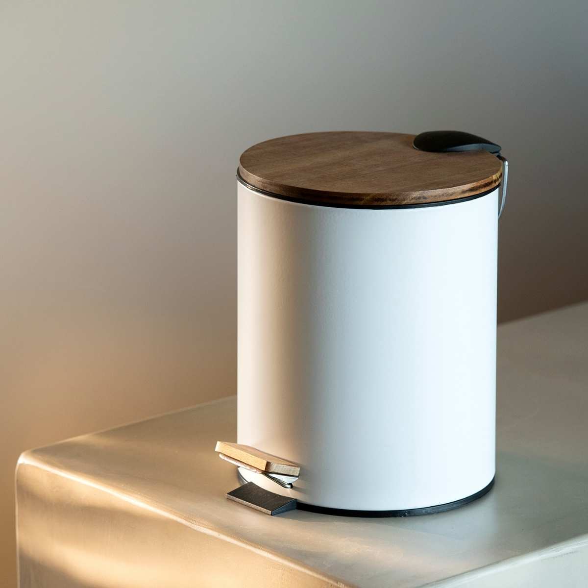 Andrea House Baño poubelle salle de bain blanc 5L métal bois