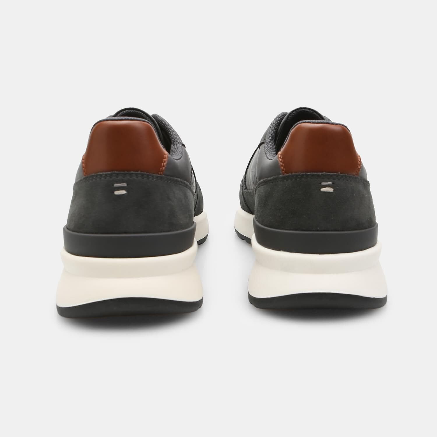 Bata Sneakers daim homme décontractées élégantes