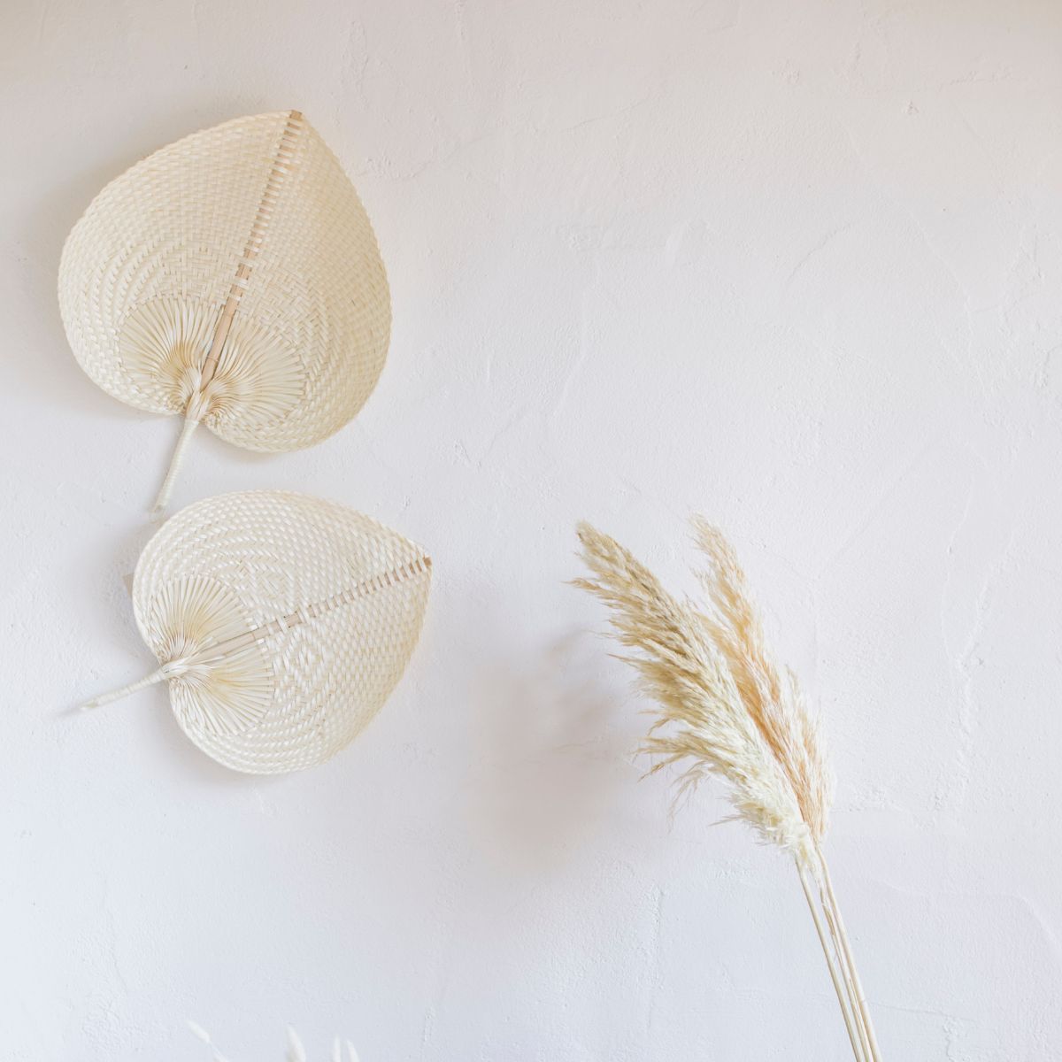 Andrea House Pai Pai éventail décoratif fibre naturelle 35 cm