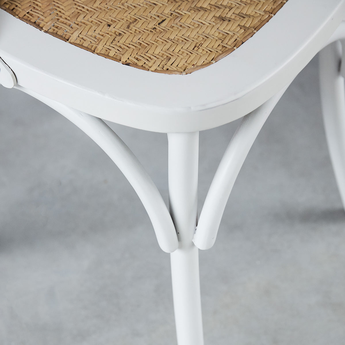 Berah Getah Londres chaise bistrot acajou rotin blanche
