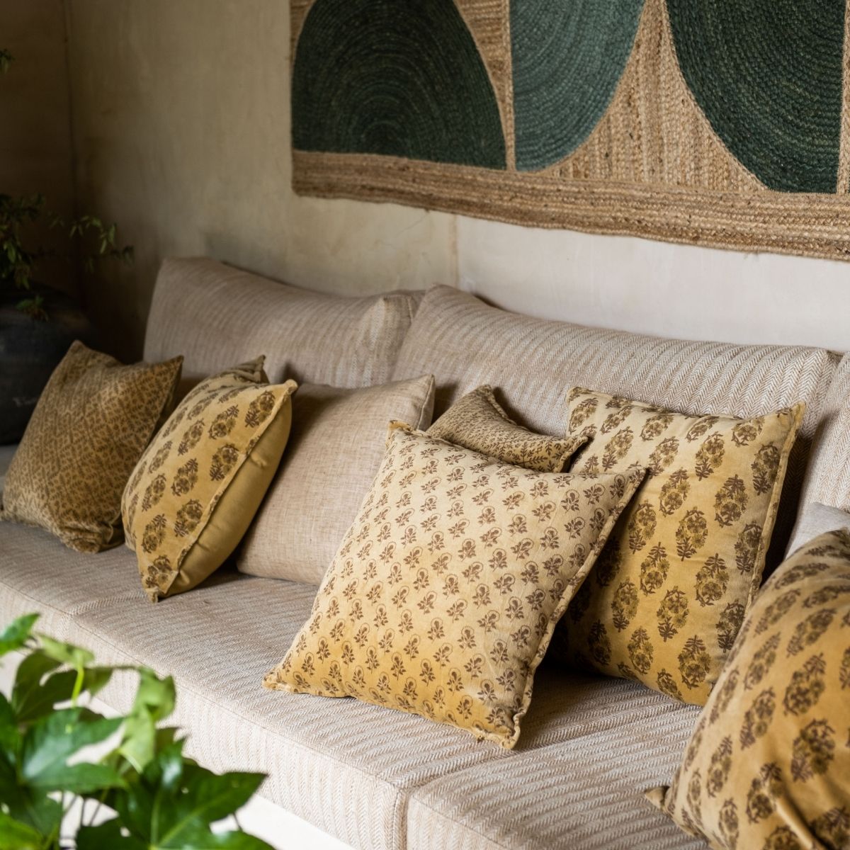 Andrea House Textil coussin canapé velours jaune vintage