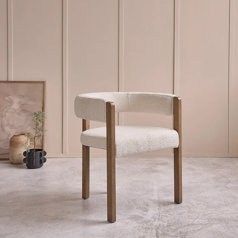 Berah Getah Cléa chaise chêne bouclette écrue