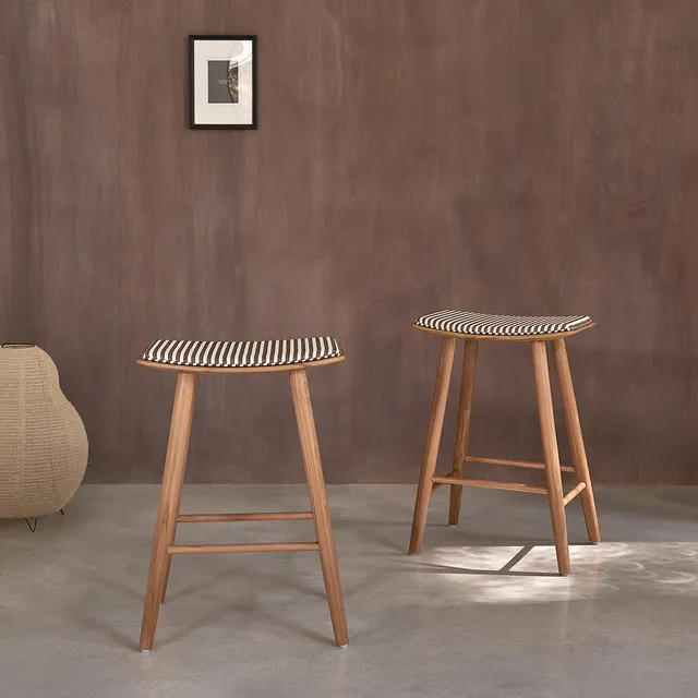 Berah Getah Ambre lot 2 tabourets teck rayures 65 cm