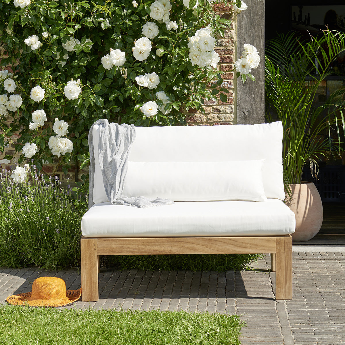 Berah Getah PALMA fauteuil jardin teck blanc coussins