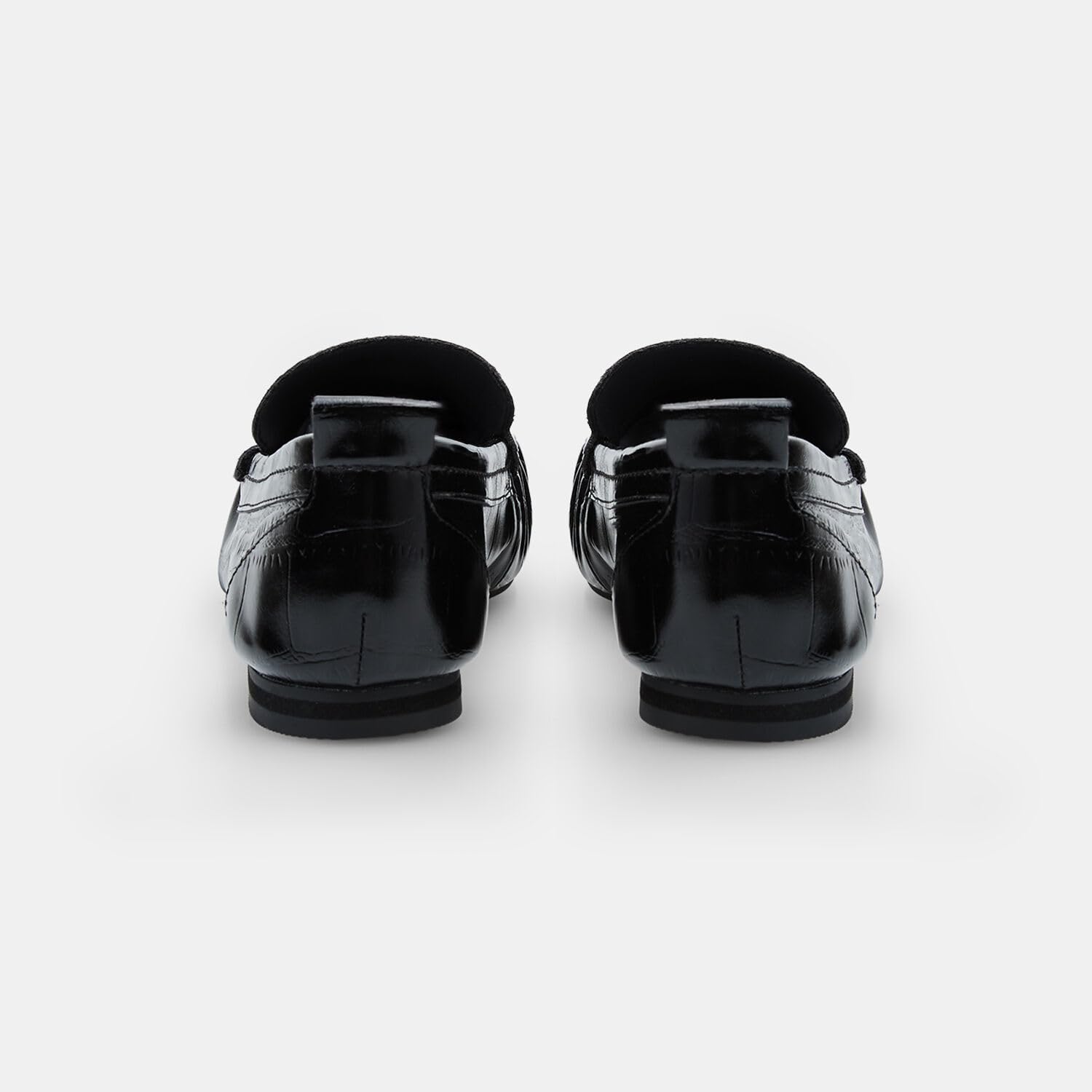 Bata Mocassins femme pompons noirs Red Label