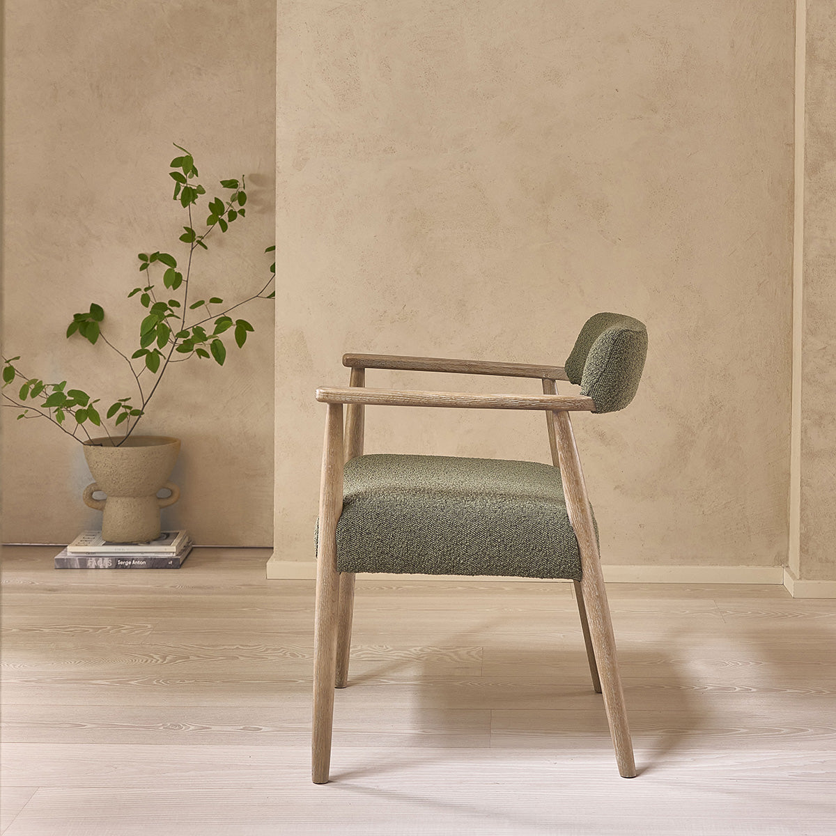 Berah Getah Luisa lot 2 chaises chêne bouclette kaki