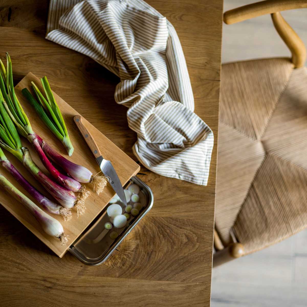 Andrea House Cocina planche découper bois avec plateau