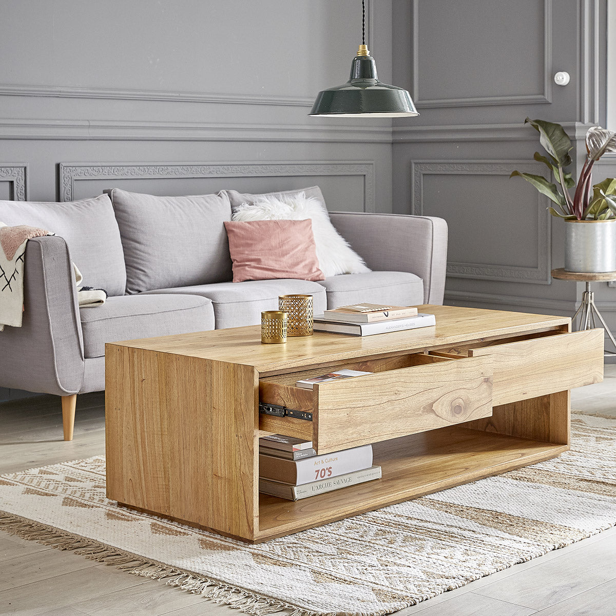 Berah Getah Tilo table basse mindi 140 cm 4 tiroirs naturel