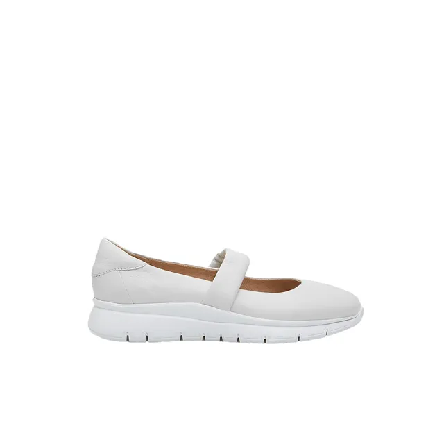 Bata Sneakers Cuir Femme Baskets Plates Ville