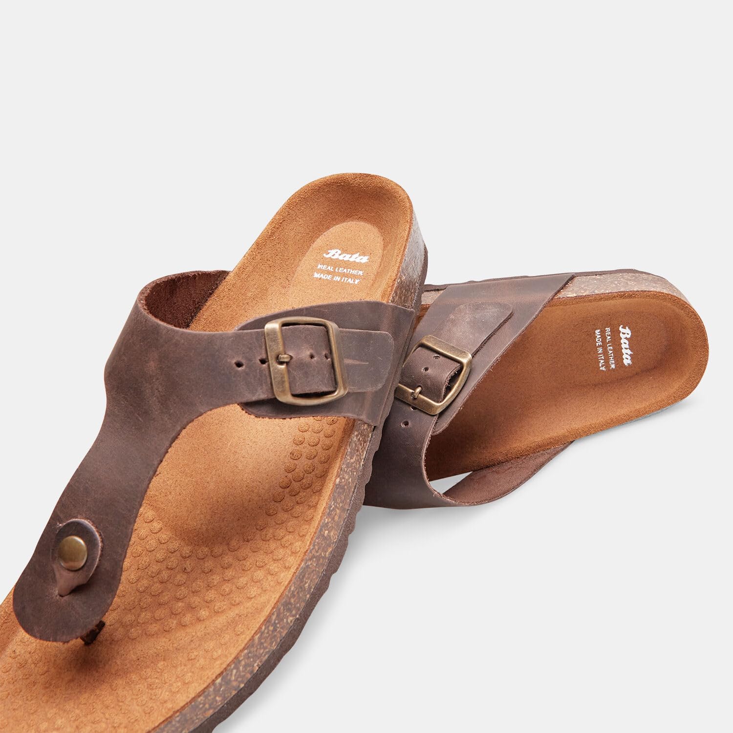 Bata Sandales homme entre-doigt marron été
