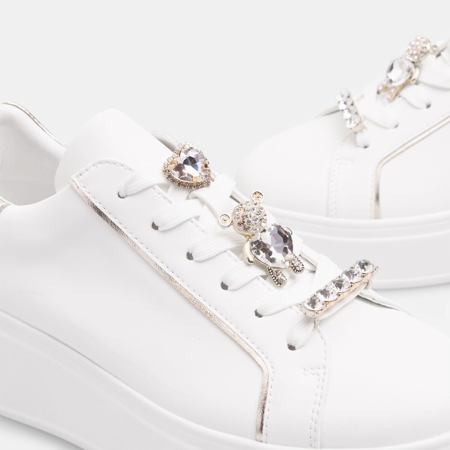 Bata Sneakers femme blanche 35 EU bijou