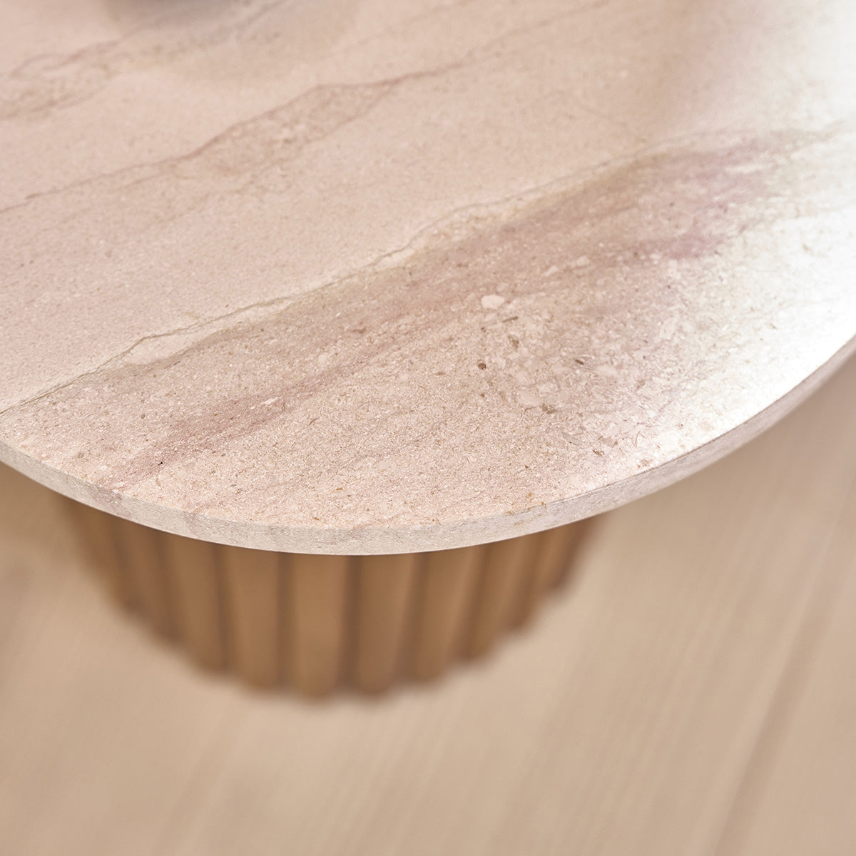 Berah Getah COLINE table dappoint teck marbre ronde