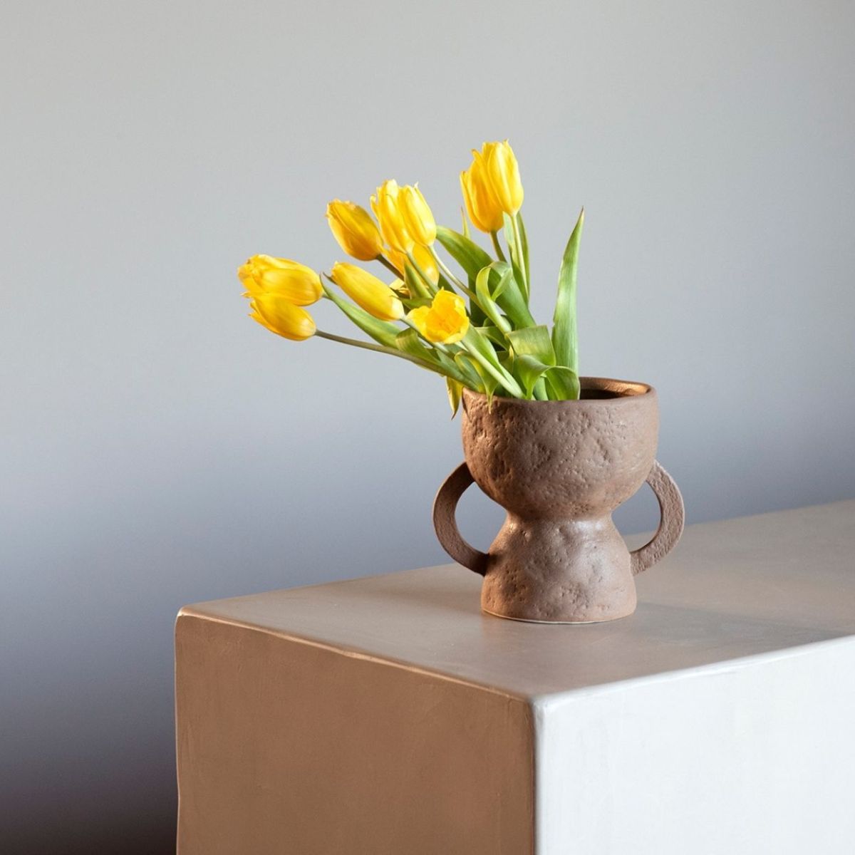 Andrea House Migori Vase céramique trophée