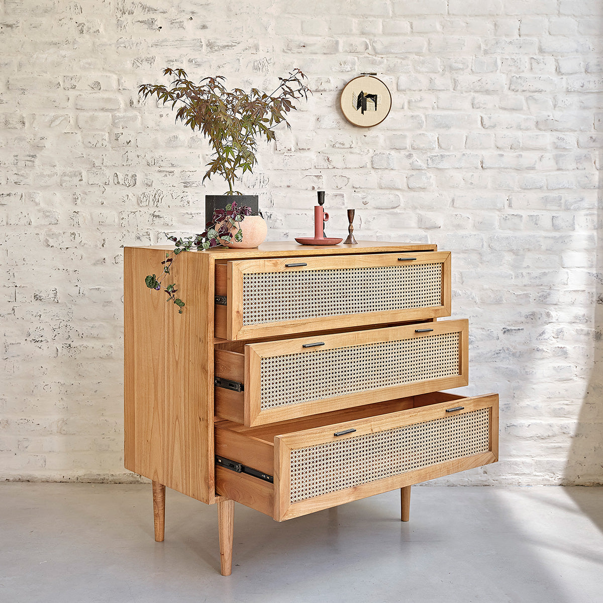Berah Getah Alba commode mindi cannage 100 cm 3 tiroirs