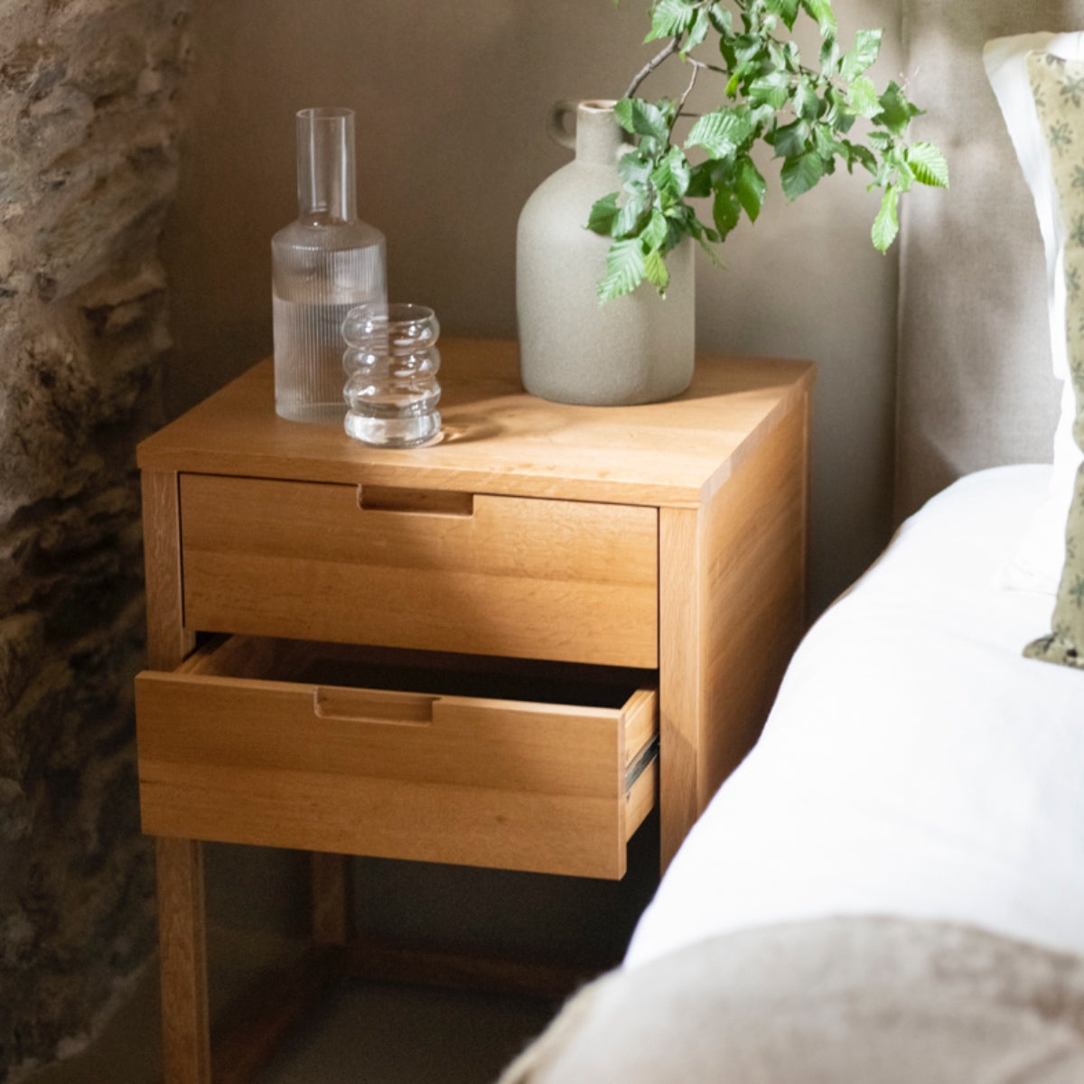Andrea House Mueble table de nuit chêne 2 tiroirs