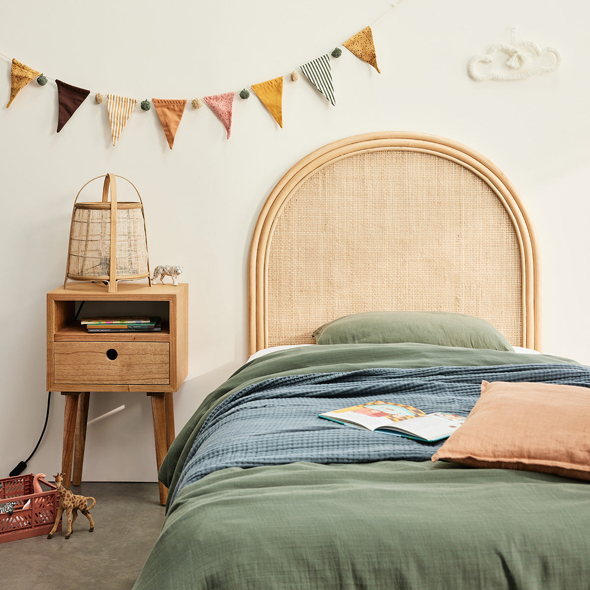 Berah Getah Jane tête de lit rotin cannage 90 cm