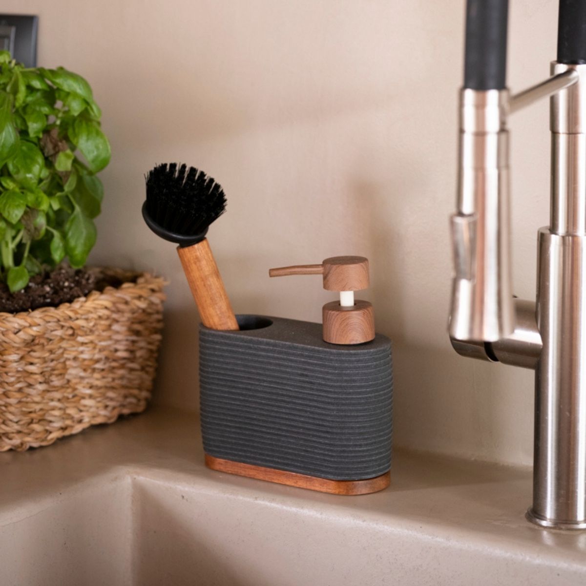 Andrea House Cocina distributeur cuisine bois noir